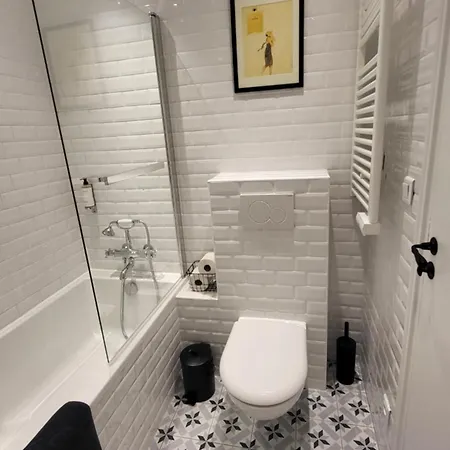Bed & Breakfast Chez Pepe Merle - D'hotes Dans Le Quartier Du Pere Lachaise