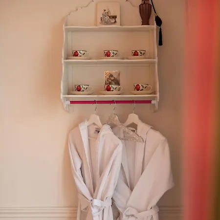 Bed & Breakfast Chez Pepe Merle - D'hotes Dans Le Quartier Du Pere Lachaise
