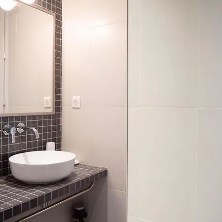 Bed & Breakfast Chez Pepe Merle - D'hotes Dans Le Quartier Du Pere Lachaise Paris