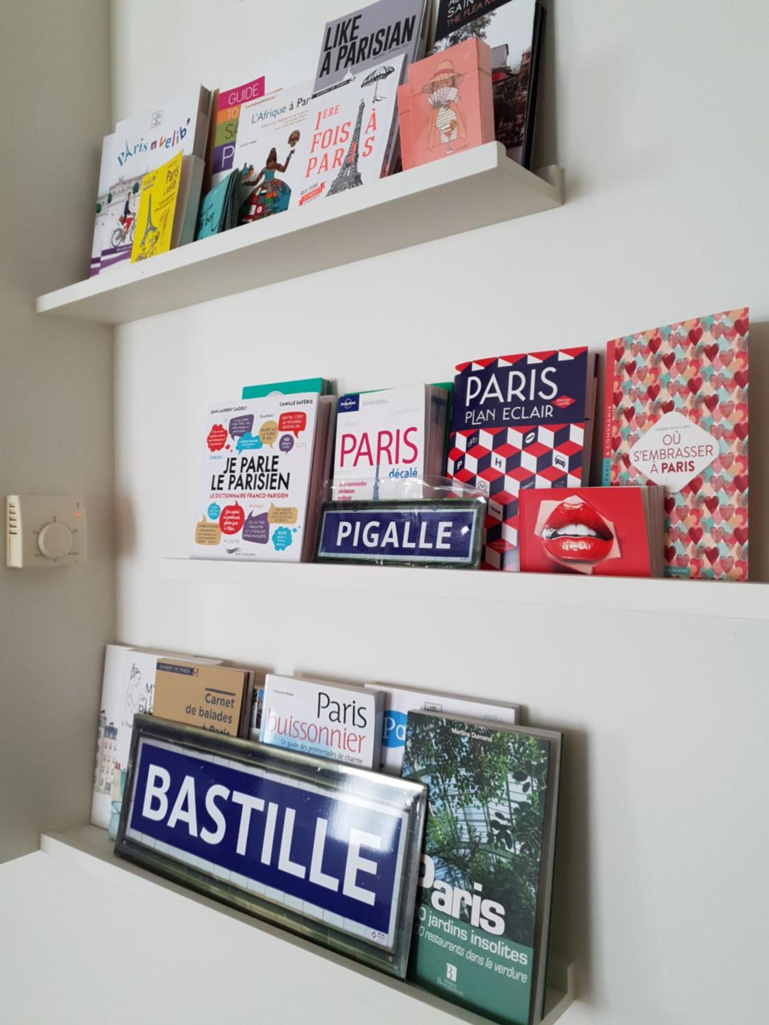 Chez Pépé Merle - D'hôtes Au Cœur De 4* Parigi