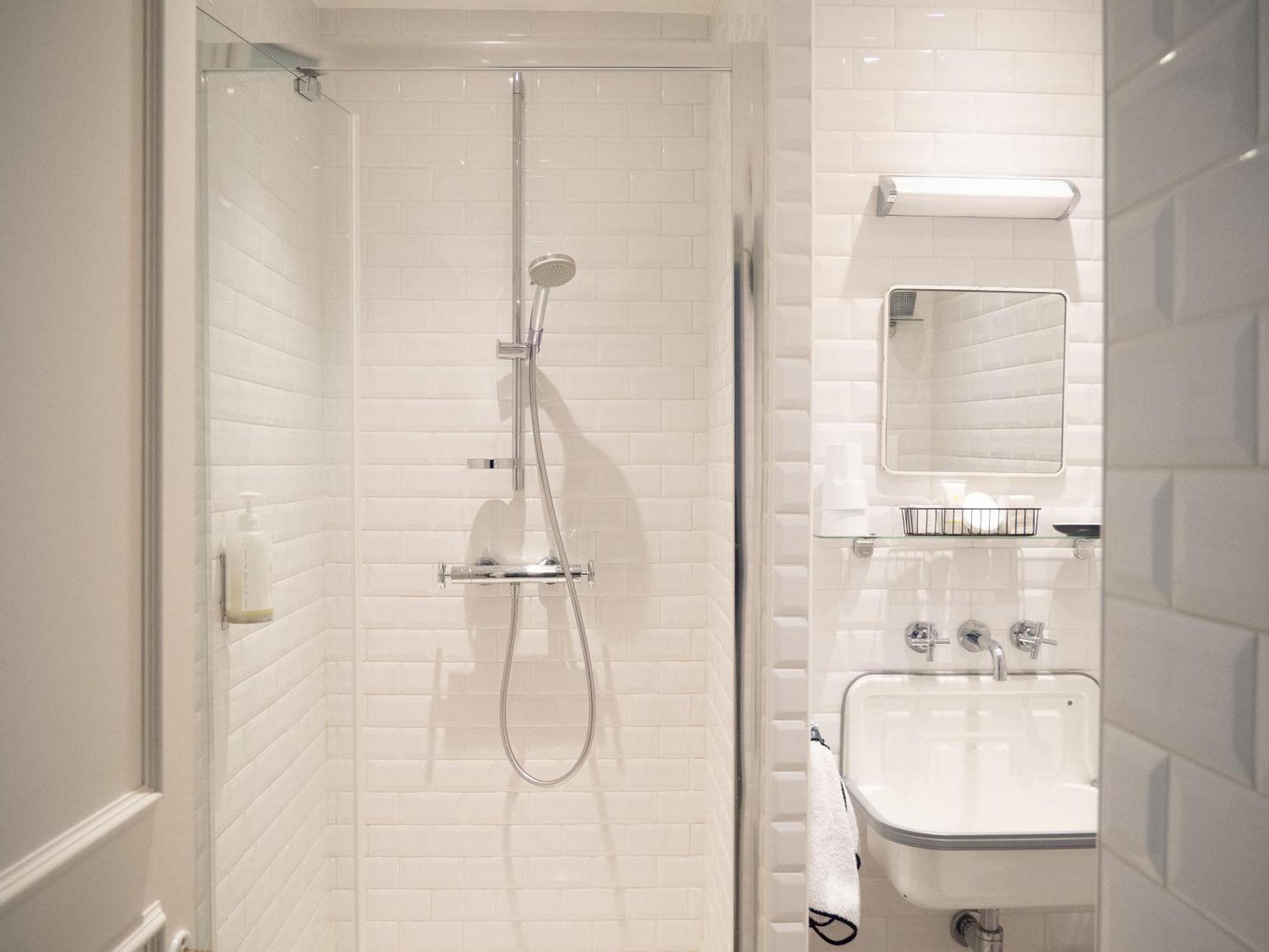 Chez Pépé Merle - D'hôtes Au Cœur De Bed & Breakfast Parigi